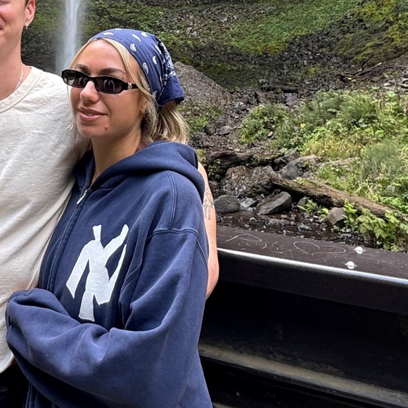 Meet your Posher, Jesse - Picture 1 of 1